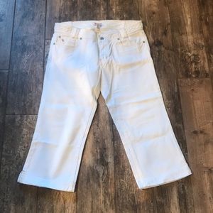 White Denim Abercrombie Capris